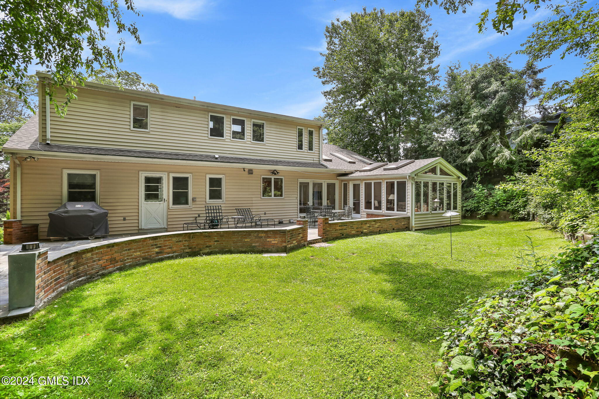 58 Arch Street, Riverside, CT 06878