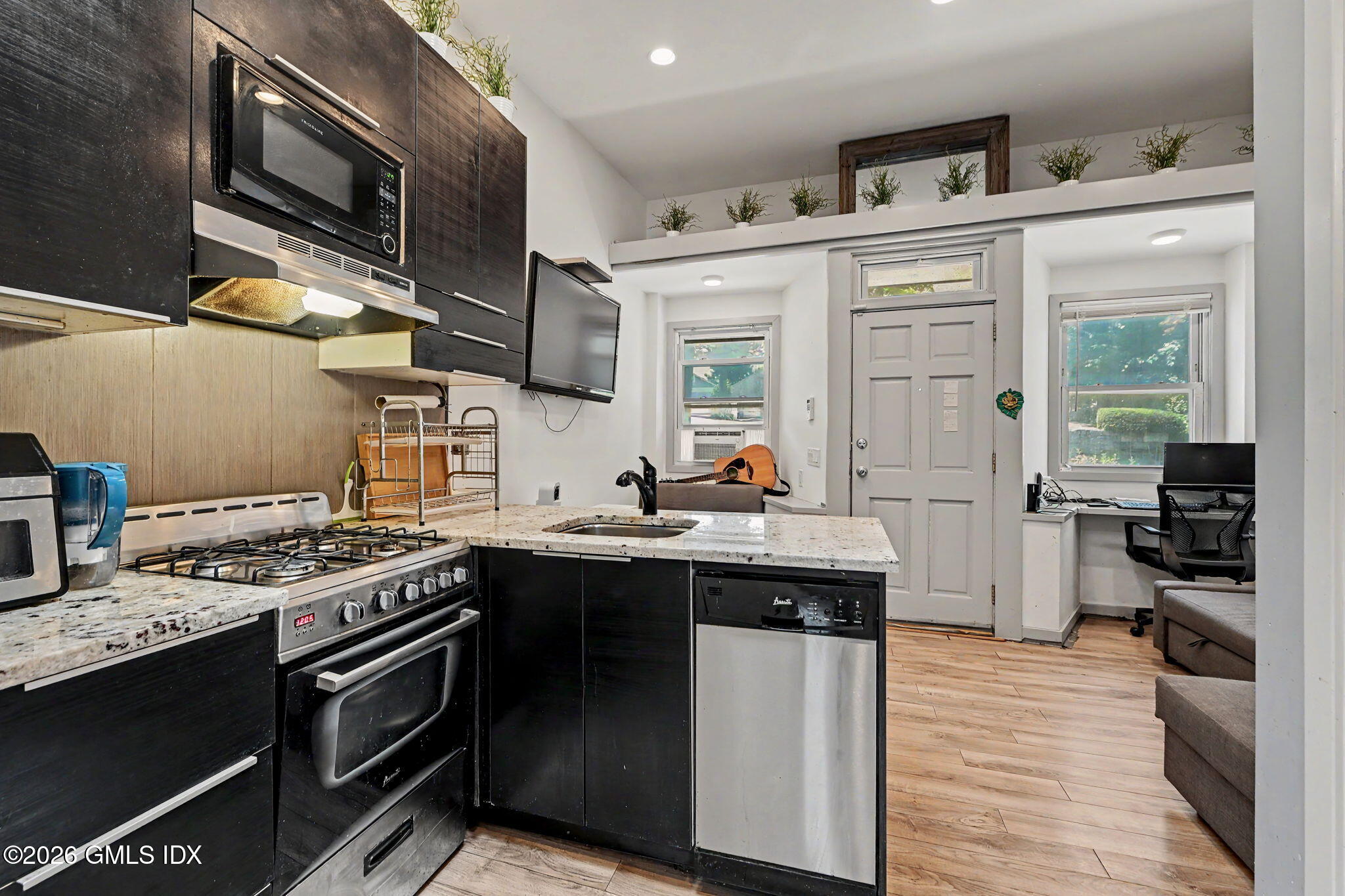 115 Hamilton Avenue C — photo