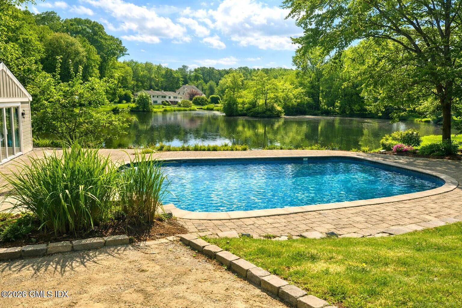 Home in Greenwich, CT 06831 — photo 3