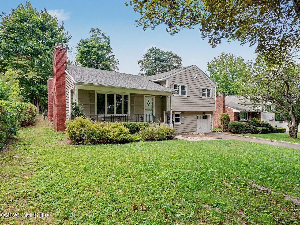 5 Raphael Place, Riverside, CT 06878