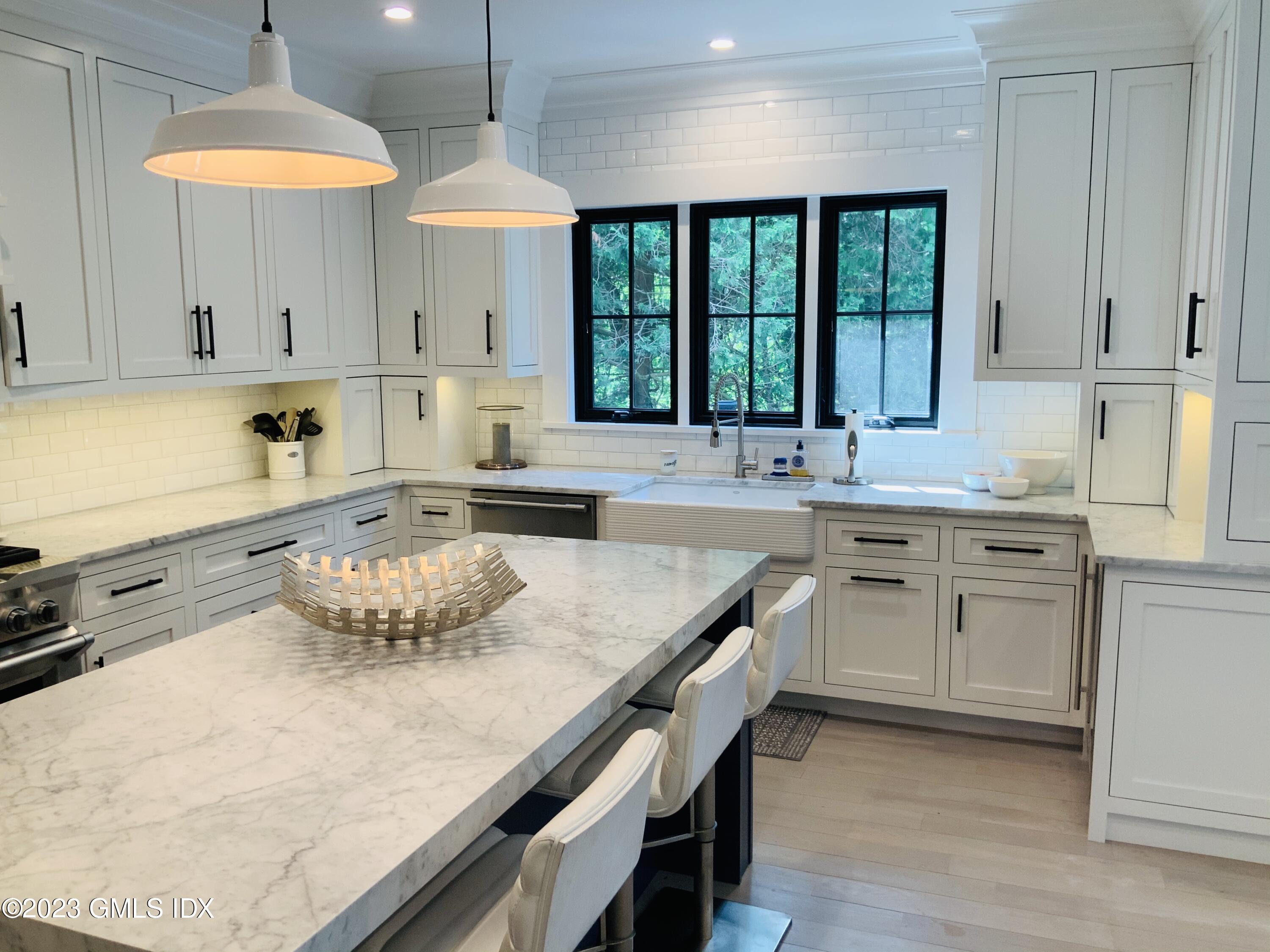 34 Wescott Street, Riverside, CT 06878 — photo 3