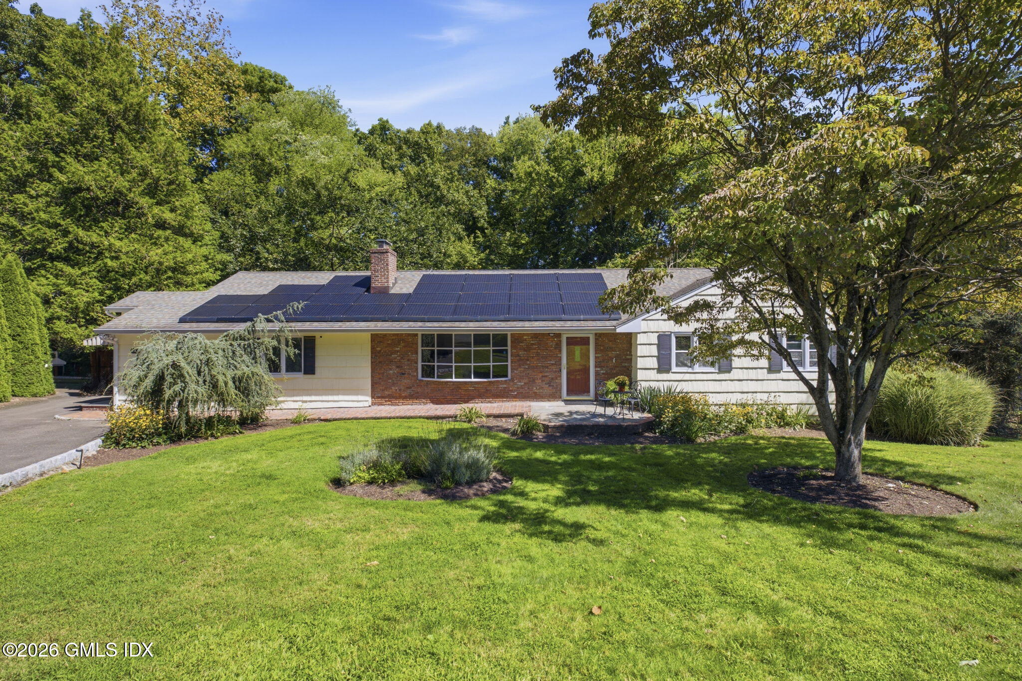 44 River Hill Drive — photo