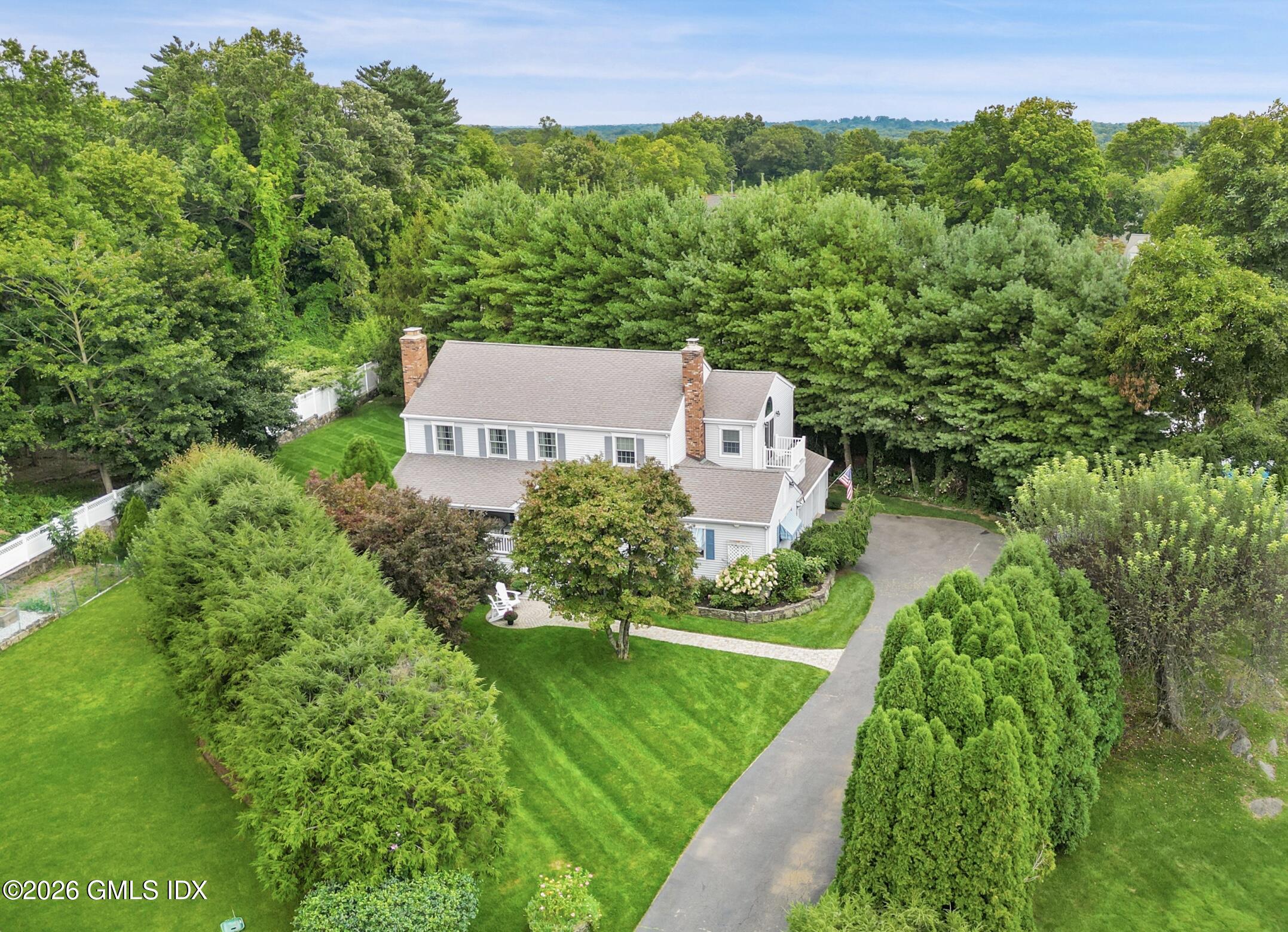 19 Tamarack Place — photo