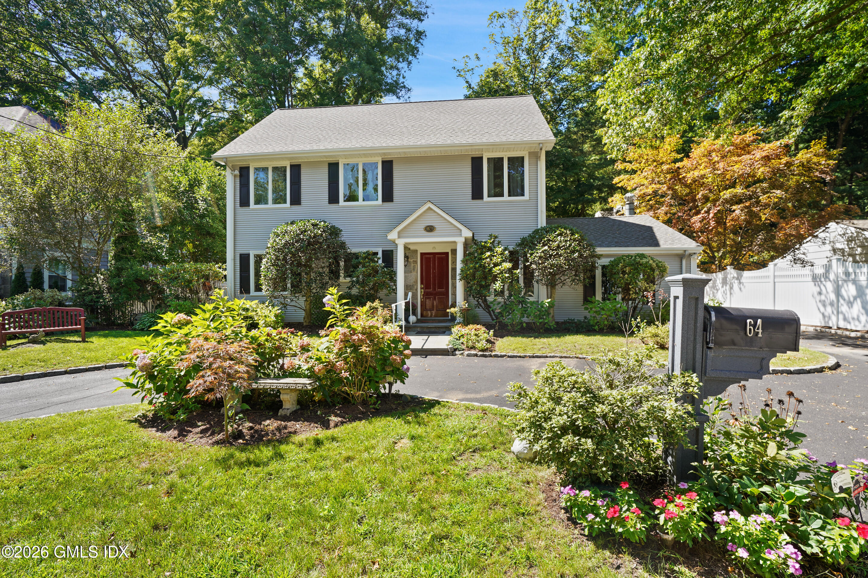 64 Caroline Place — photo