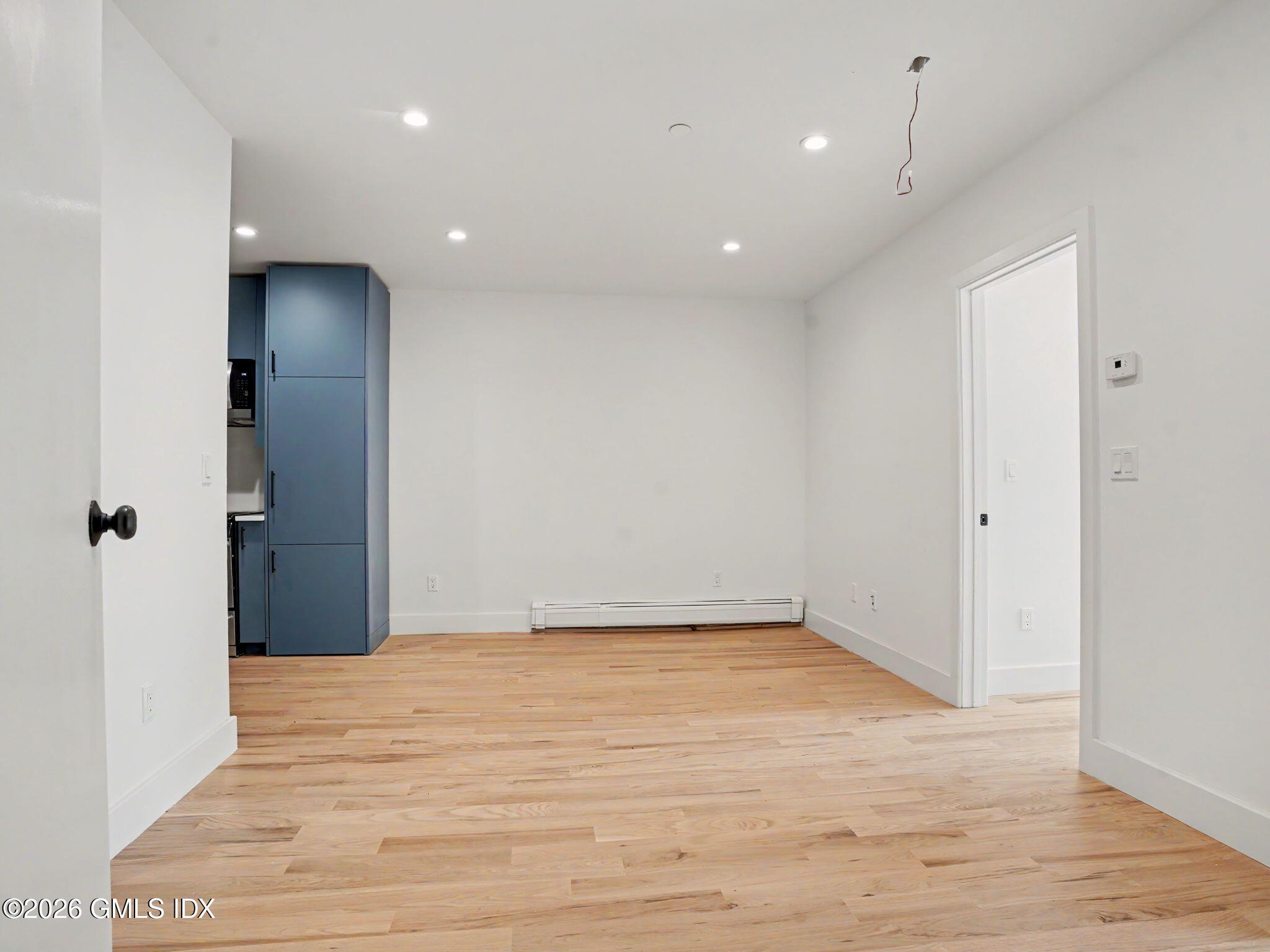 18-20 Greenwich Avenue 2-2 — photo