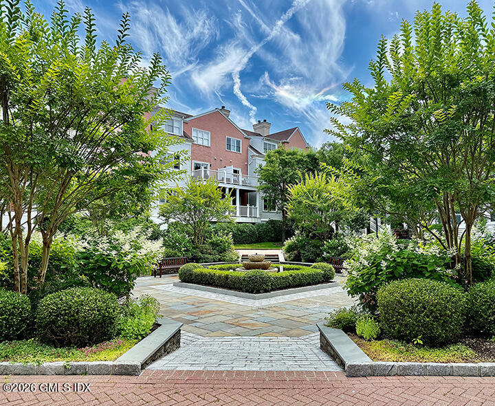 51 Forest Avenue 82 — photo