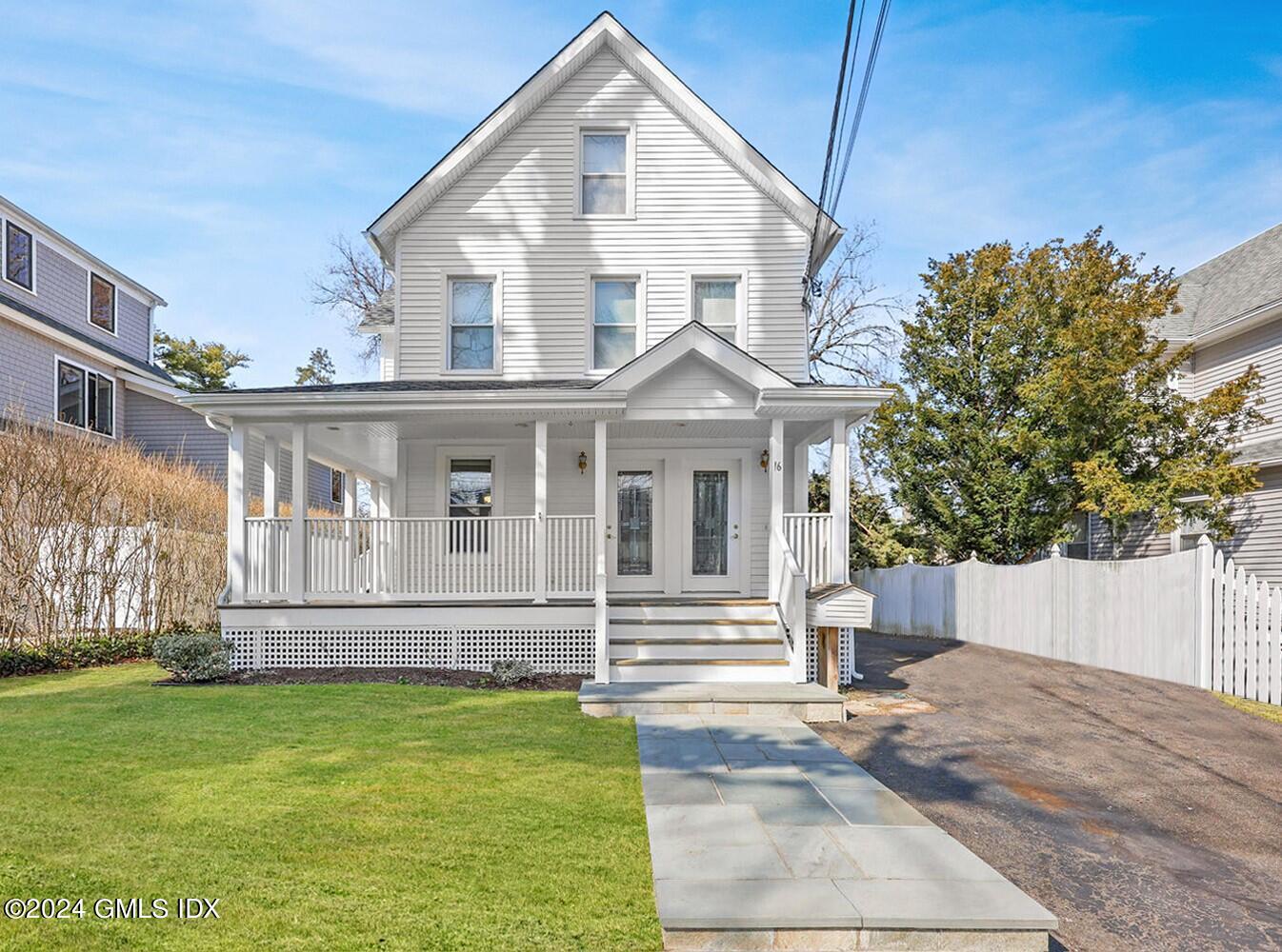 Home in Old Greenwich, CT 06870