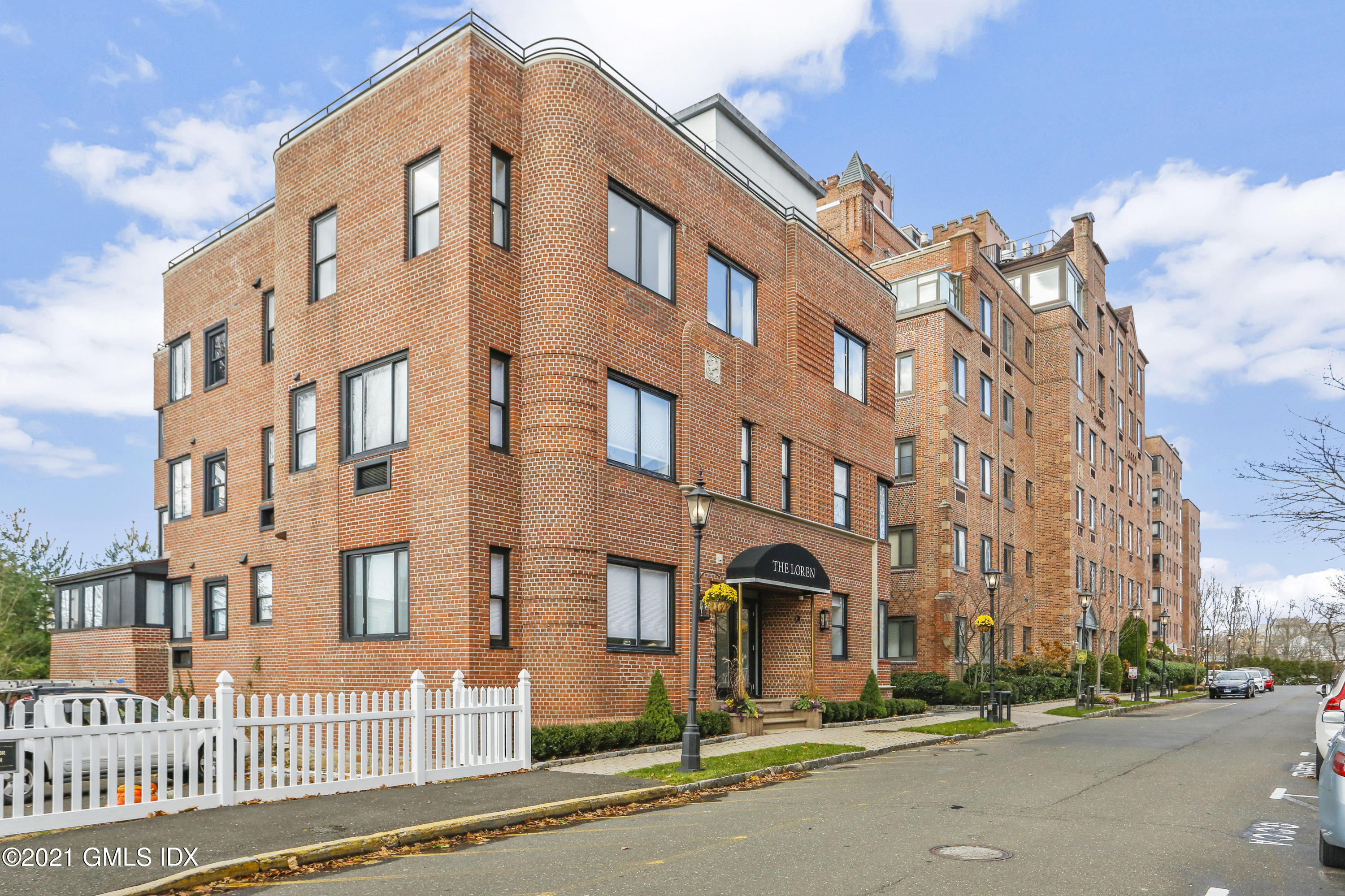 9 Lafayette Court Ph — photo