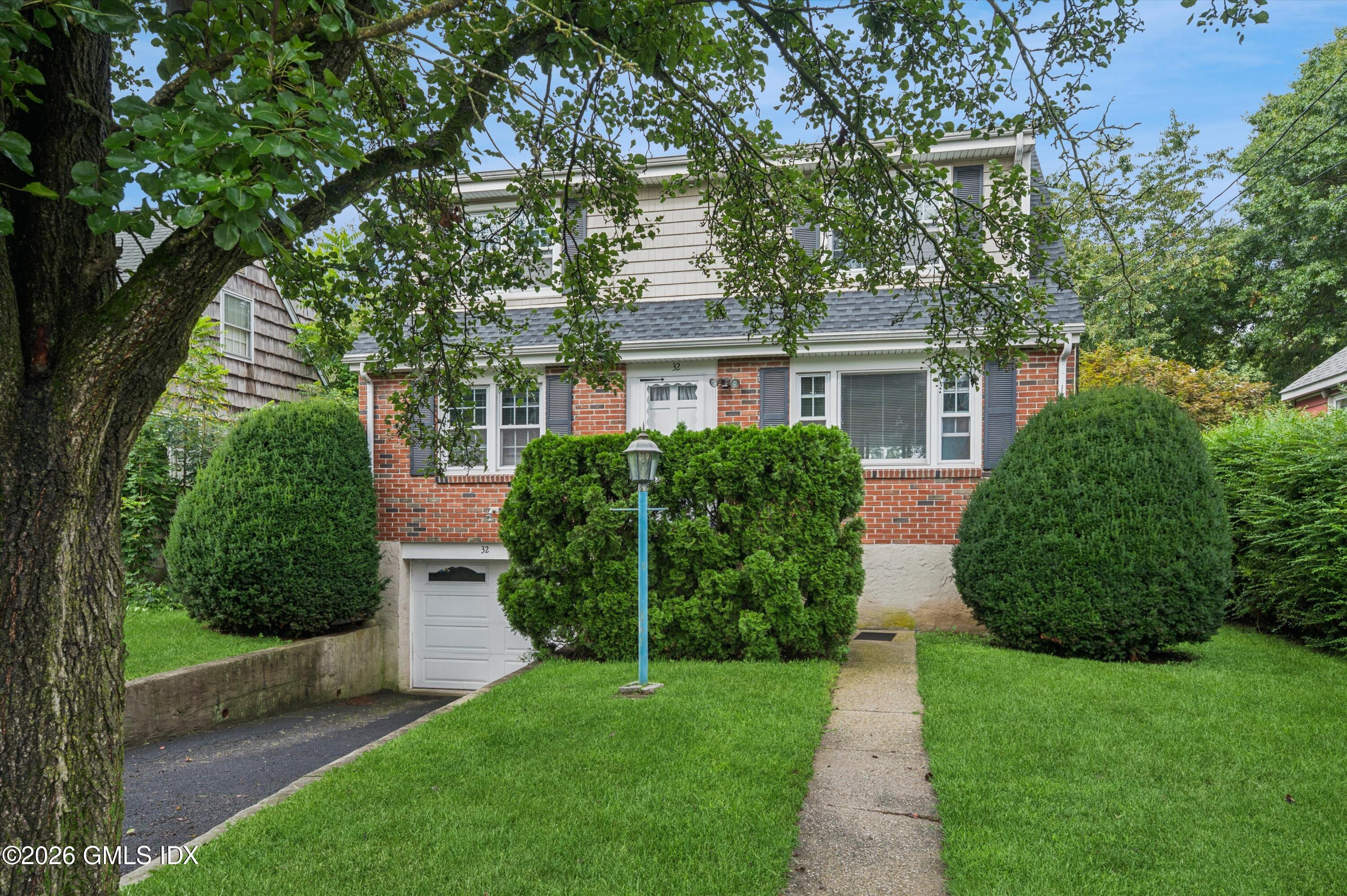 32 Hollow Wood Lane — photo