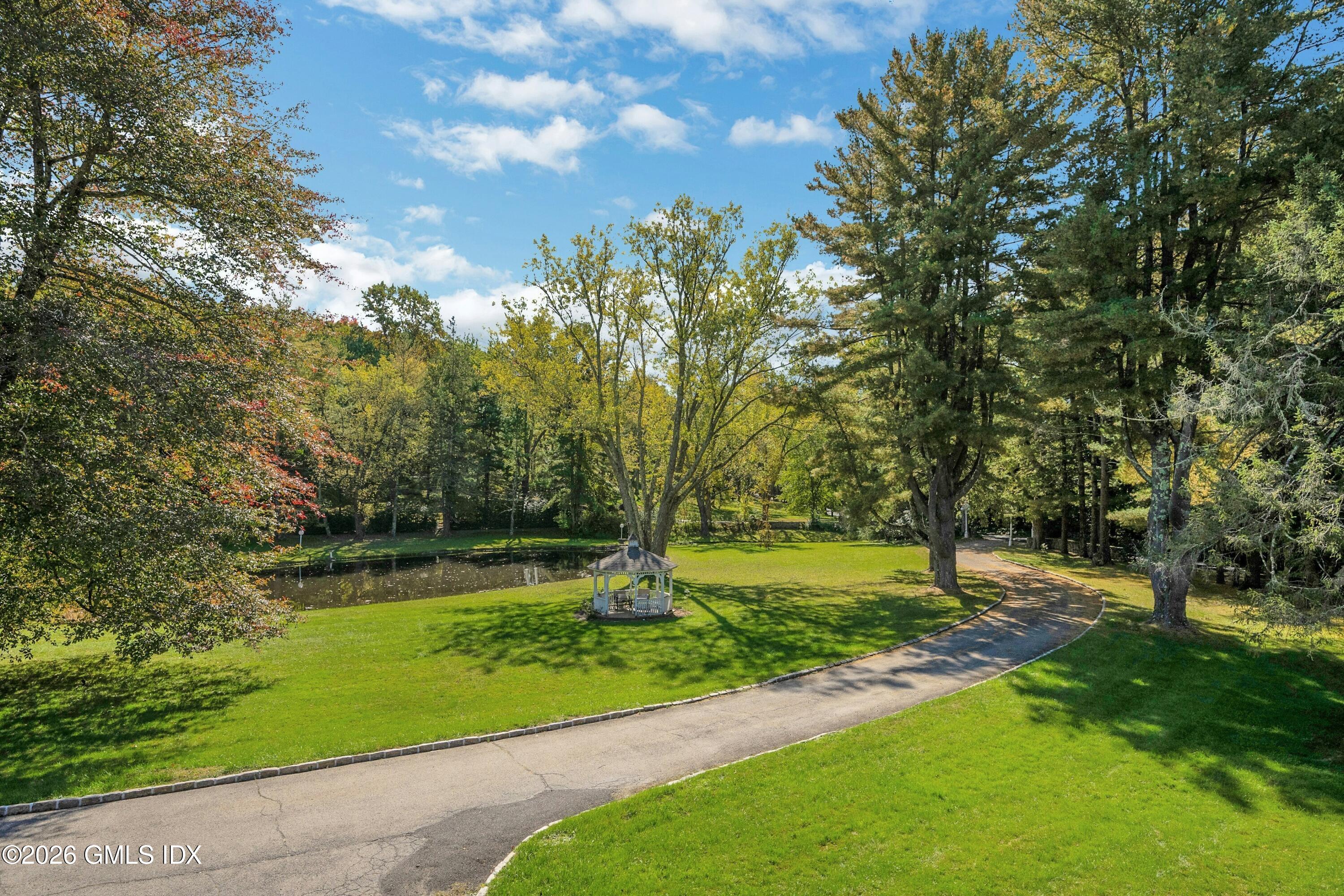 Home in Greenwich, CT 06831 — photo 3