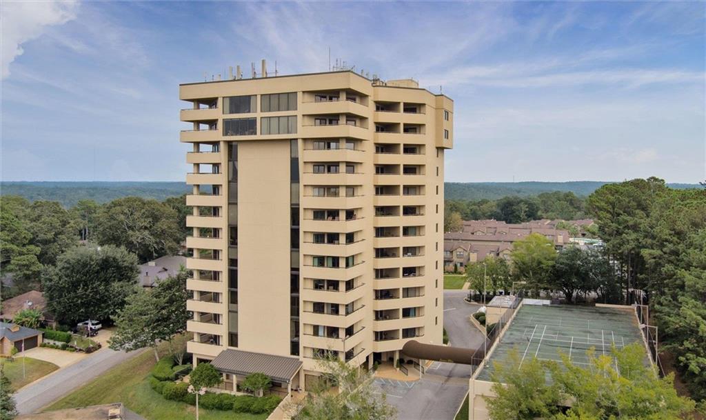 100 Tower Drive 403 — photo