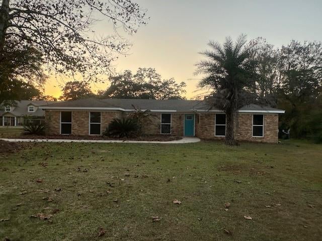 11220 Queens Way — photo