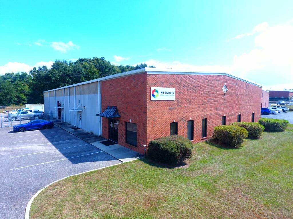 5425 Business Parkway — photo