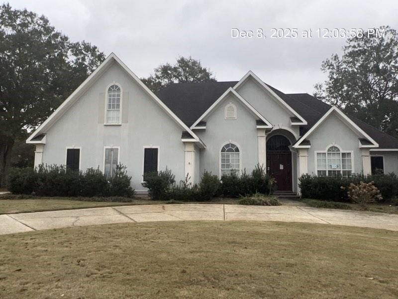 1145 Dominion Drive E — photo