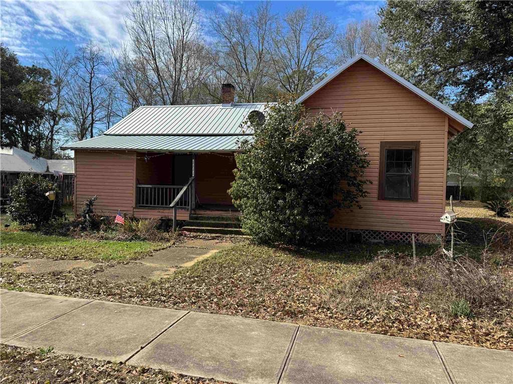 1111 Hand Avenue — photo