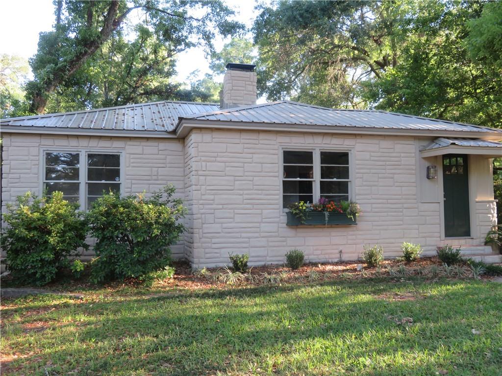 2305 Emogene Street — photo