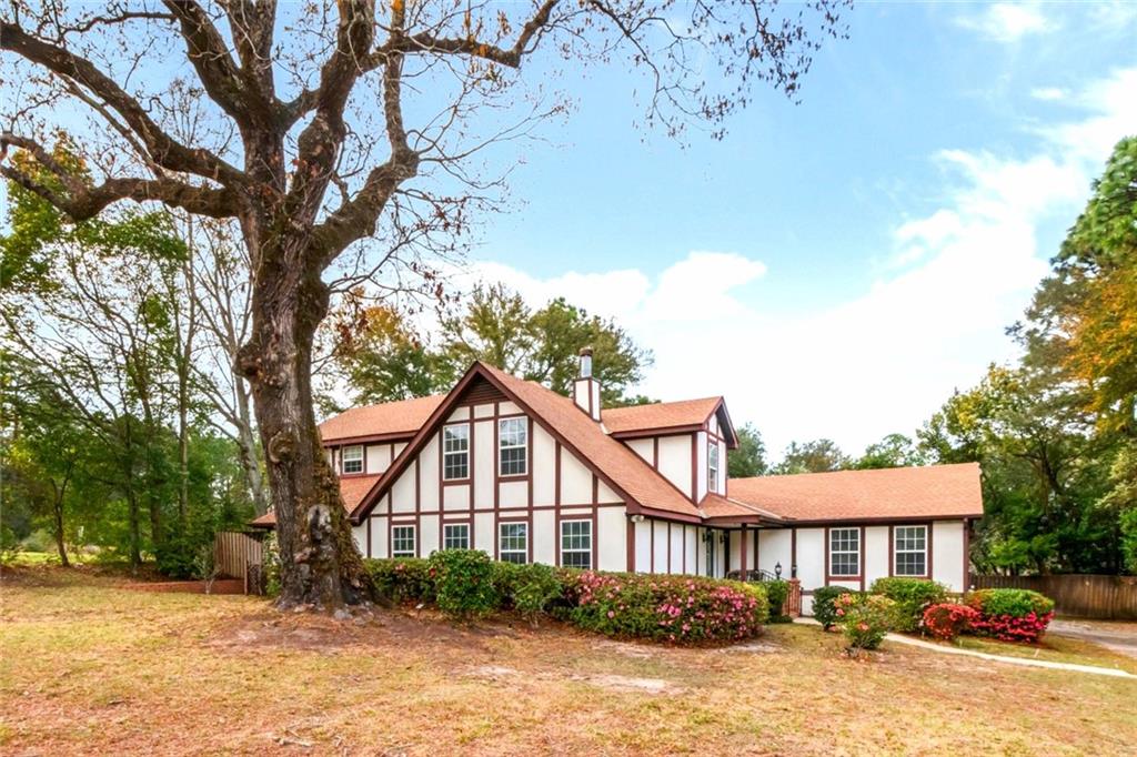 7770 Country Squire Drive — photo