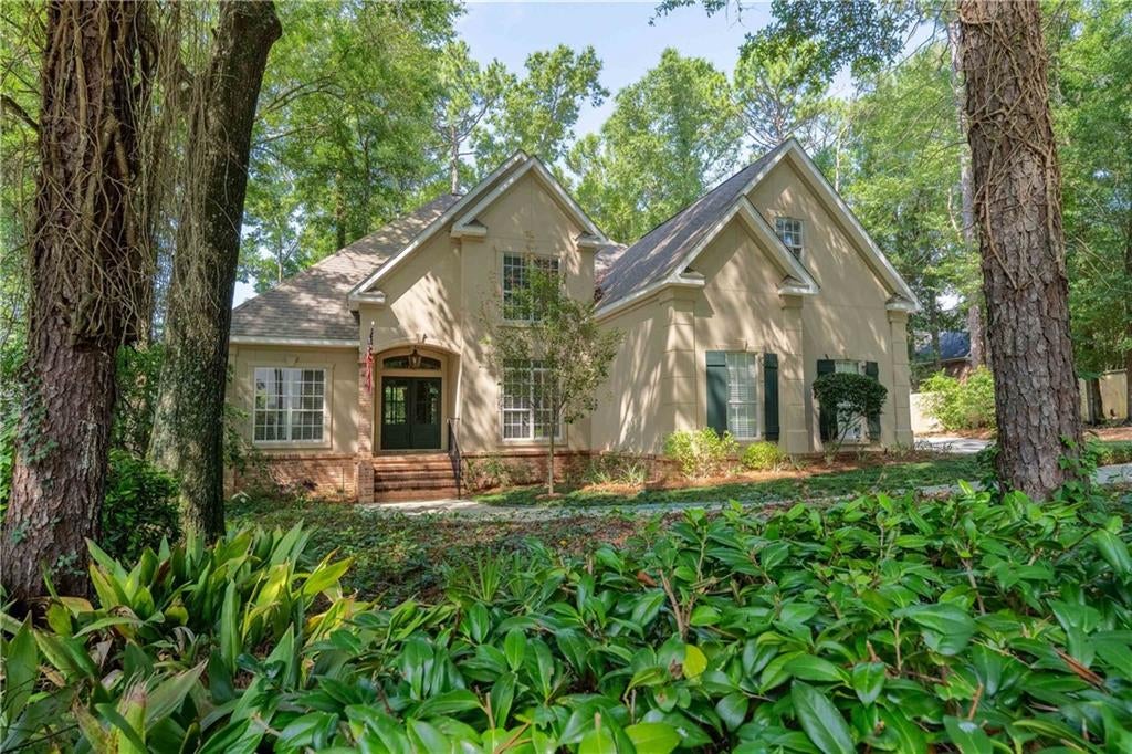 104 Pebble Court — photo