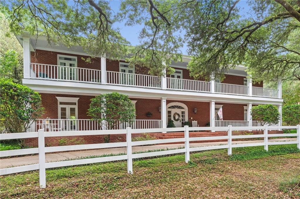 3651 Russells Lane — photo