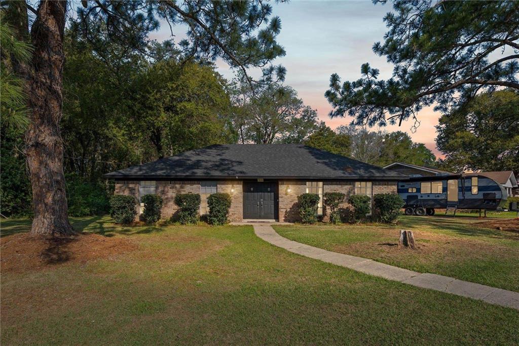 3016 Colburn Drive — photo