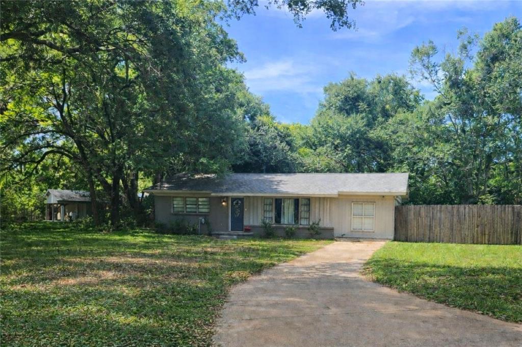 6500 Oaklane Drive — photo