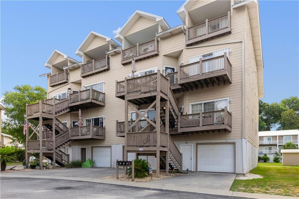 4 Yacht Club Drive 200 — photo