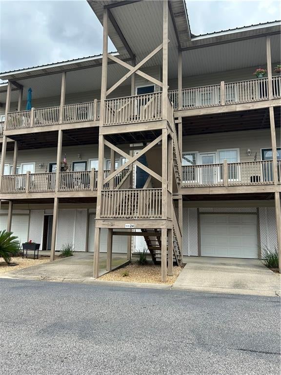 4 Yacht Club Drive 170 — photo