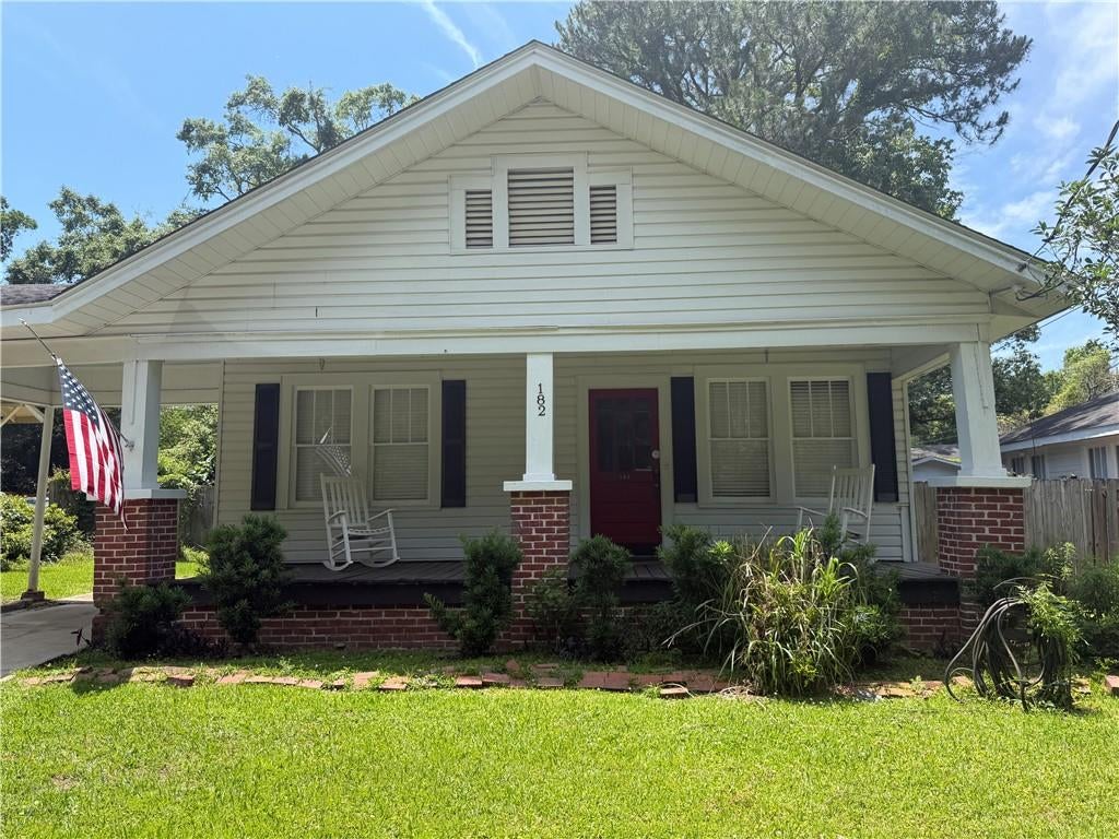 182 Williams Street — photo