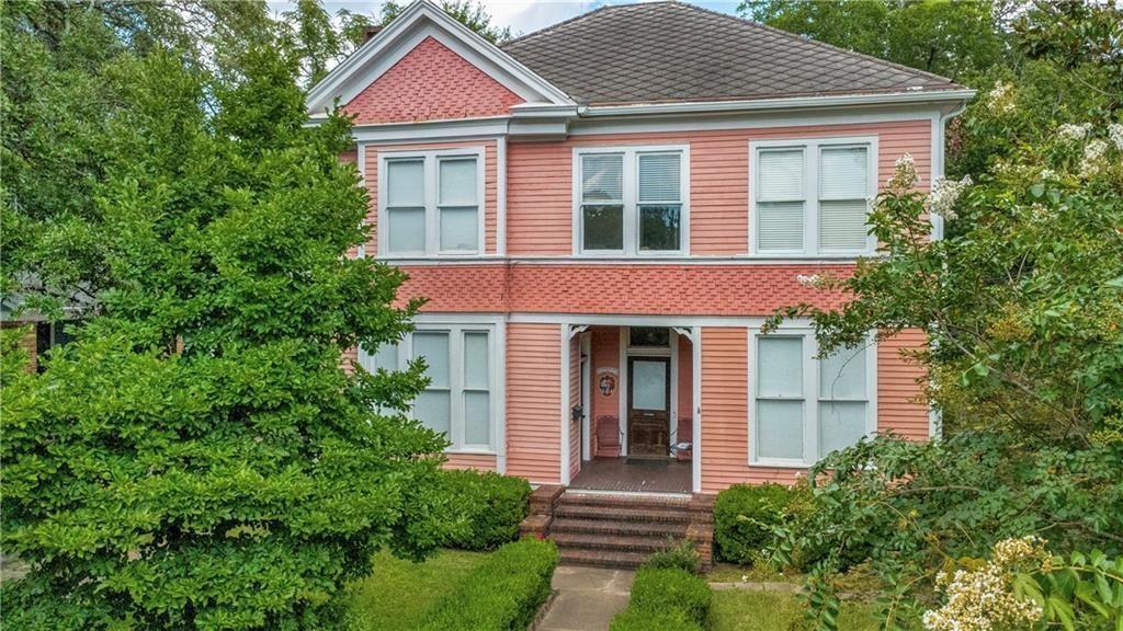 1112 Dauphin Street — photo