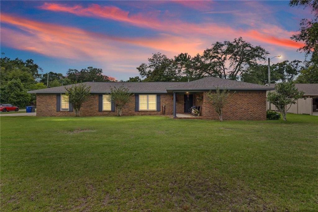 1011 Pine Street — photo