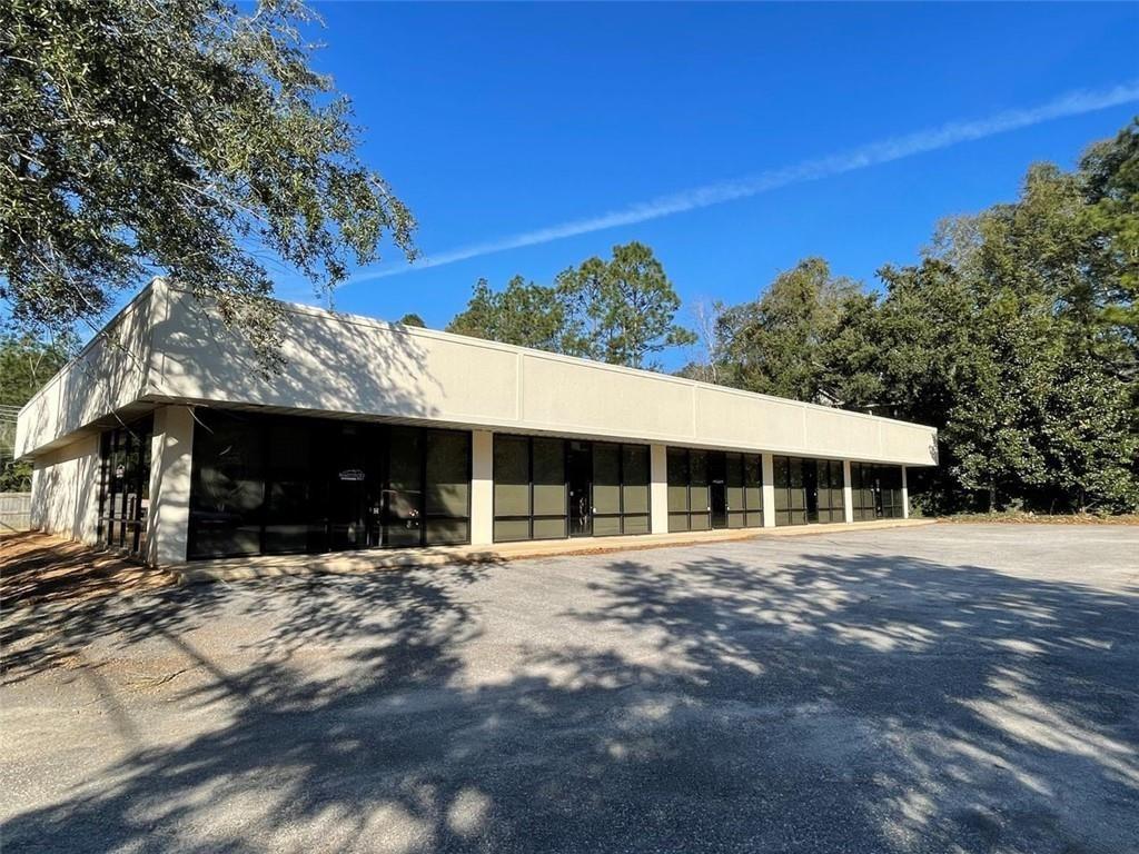 6417 Hillcrest Park Court — photo