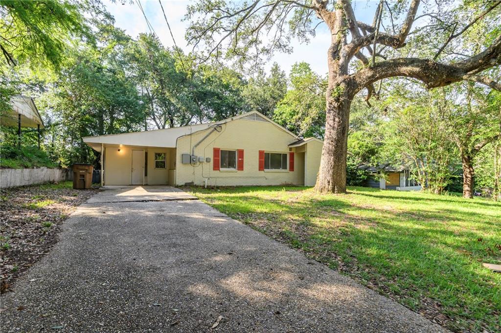 4018 Cresthaven Road — photo