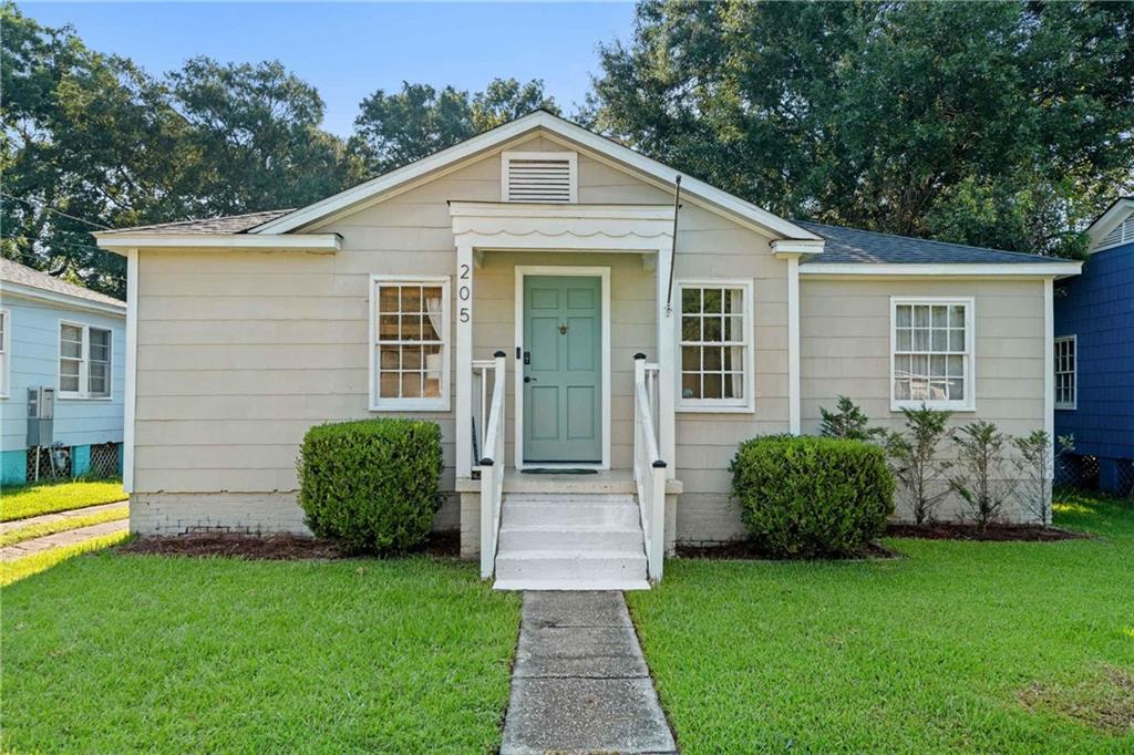 205 Pinehill Drive — photo