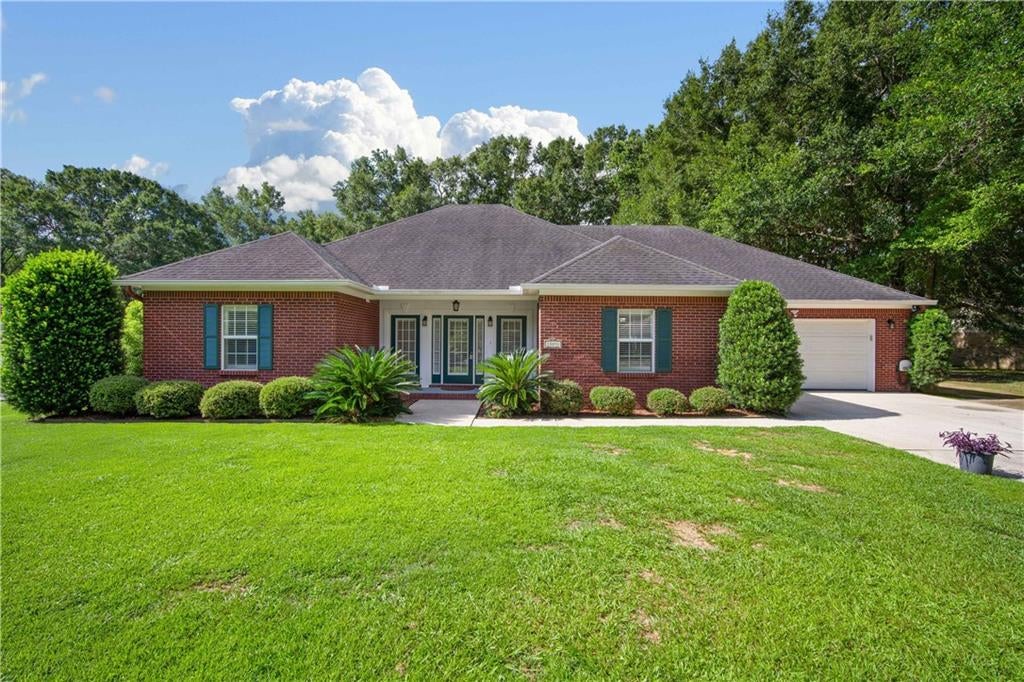 13091 Holly Court — photo