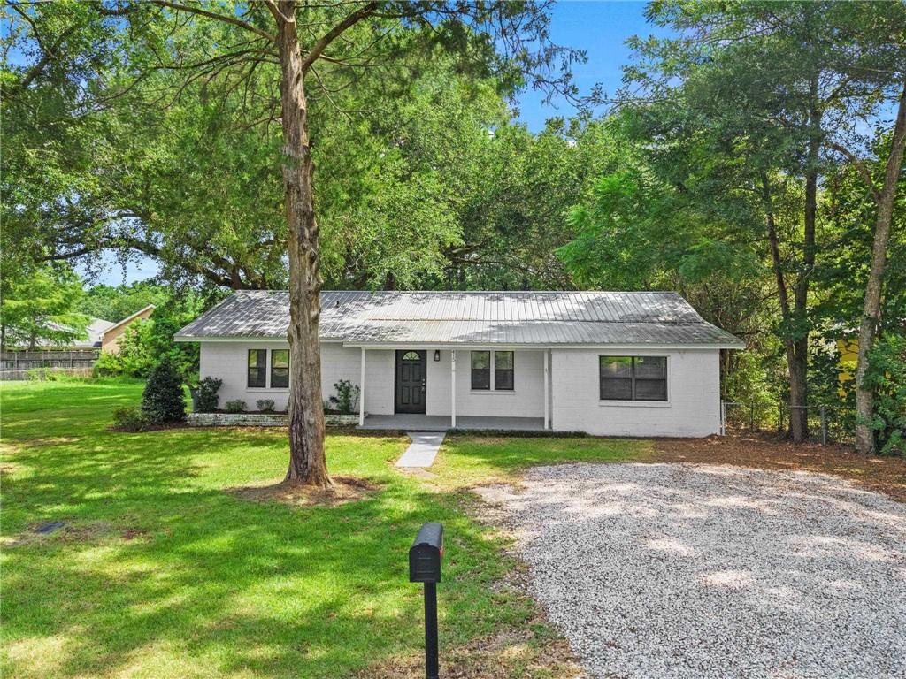 415 Forster Avenue — photo