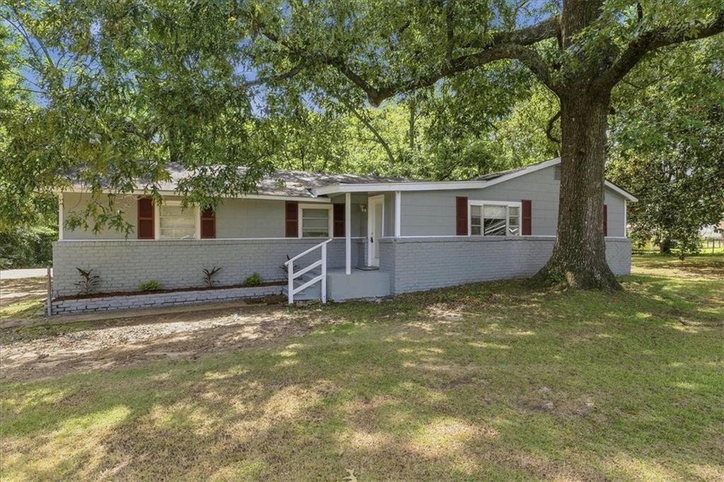 1708 Cody Road N — photo