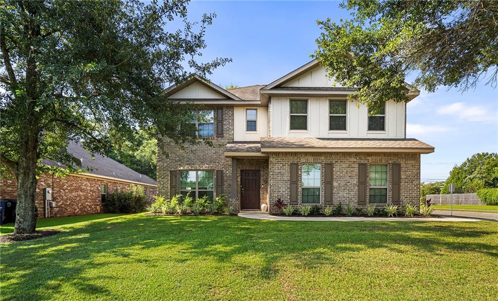 248 Hawthorne Circle — photo
