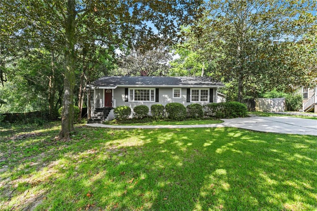1009 Pinewood Drive — photo