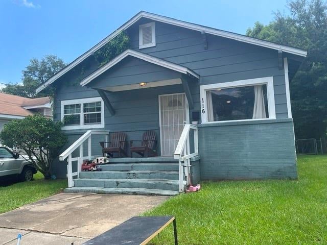 116 Carlen Street N — photo