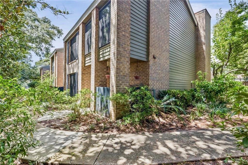 2901 Grant Street 304 — photo