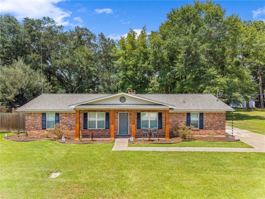 102 Bethel Forest Drive S — photo