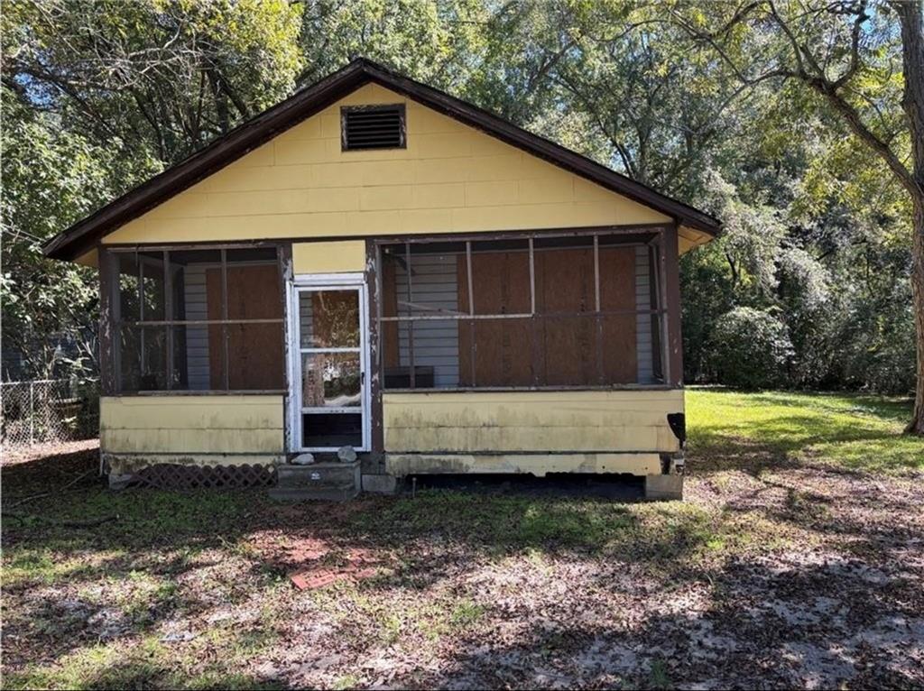 1705 Wolf Ridge Road — photo
