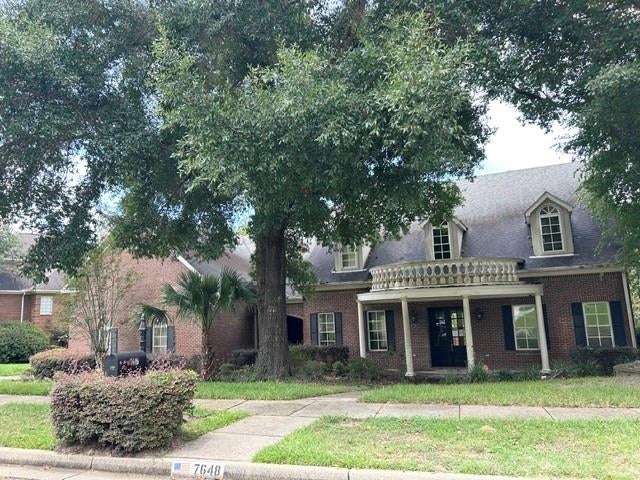 7648 Berwick Court — photo