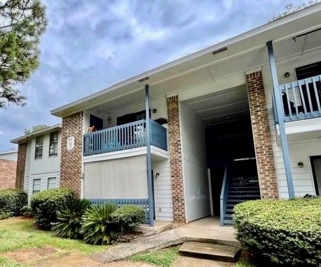 6040 Grelot Road 110 — photo