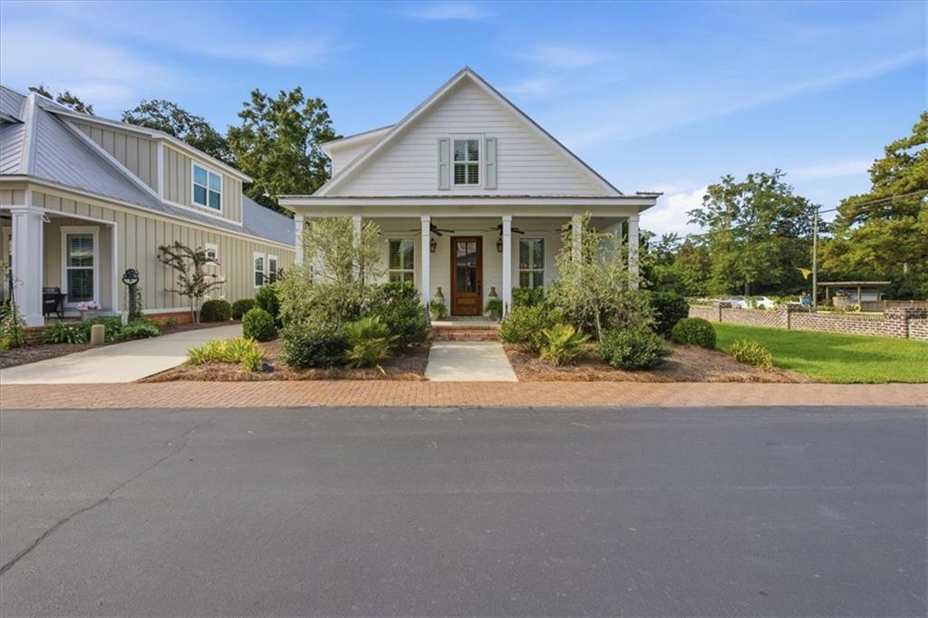 28 Bay Pointe Court — photo