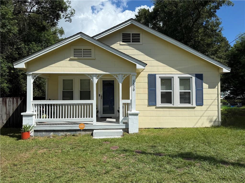 1820 Riverside Drive — photo