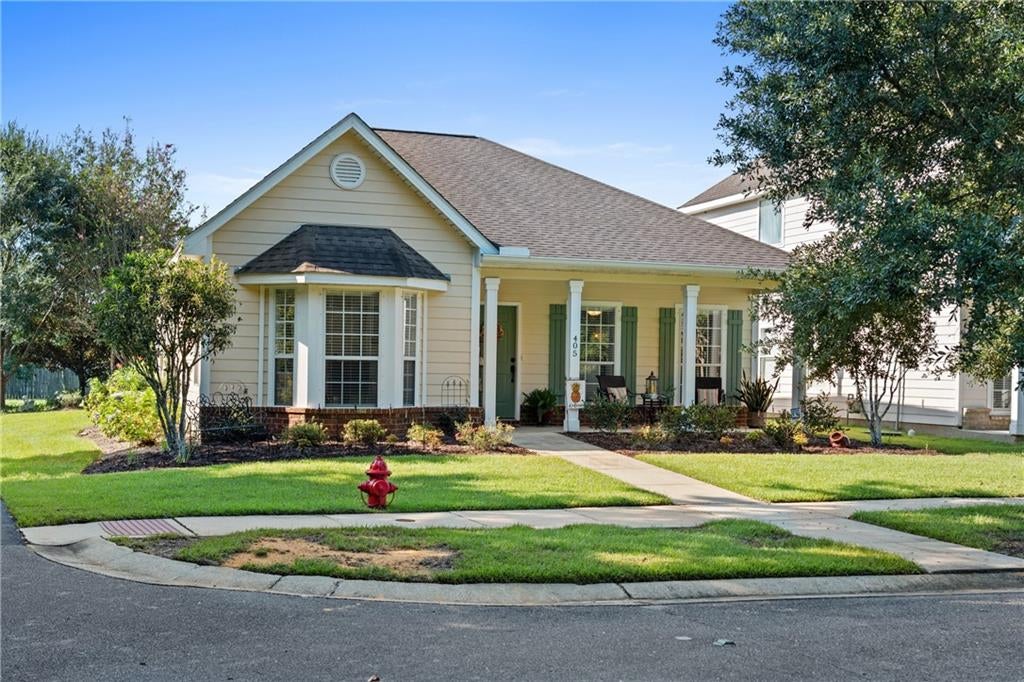 405 Majestic Beauty Avenue — photo