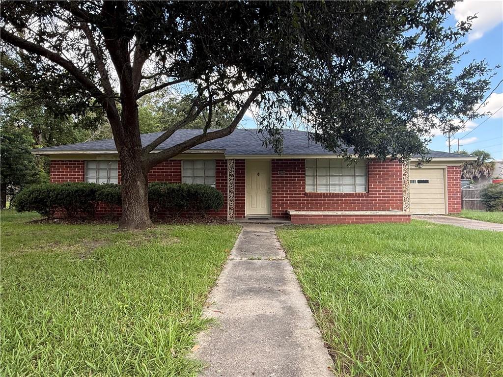 2210 Ellen Drive — photo