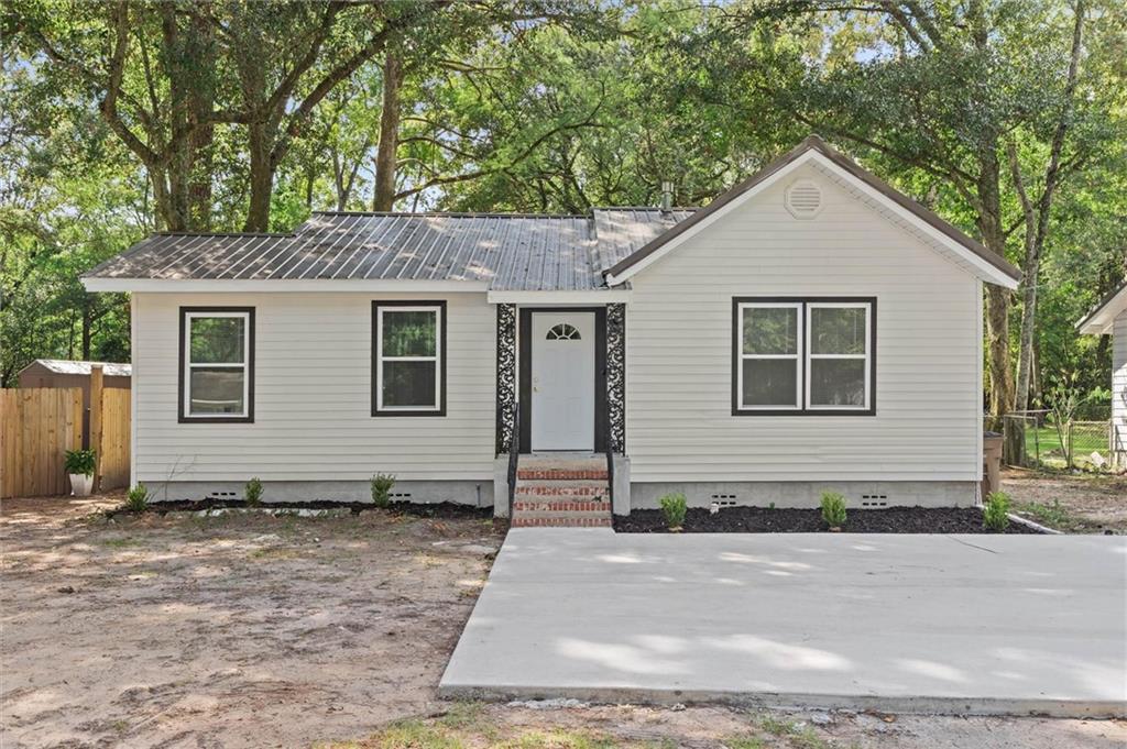 958 Cloverdale Drive — photo