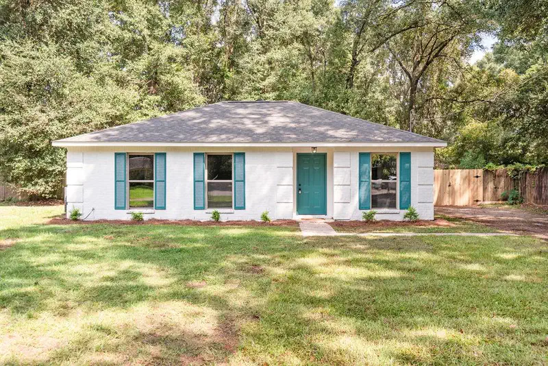 7777 Rainbow Court — photo